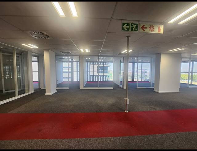 760M² OFFICE TO LET IN VORNA VALLEY
